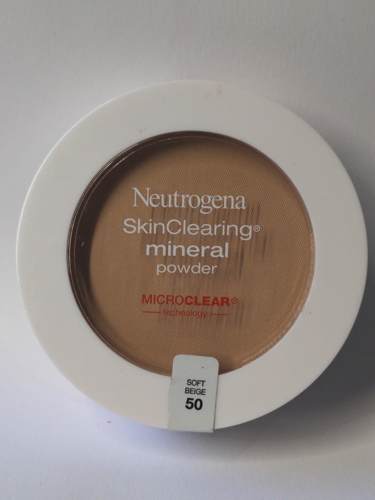 Neutrogena Skin Clearing Mineral Powder – Soft Beige 50 – No Box – Sealed