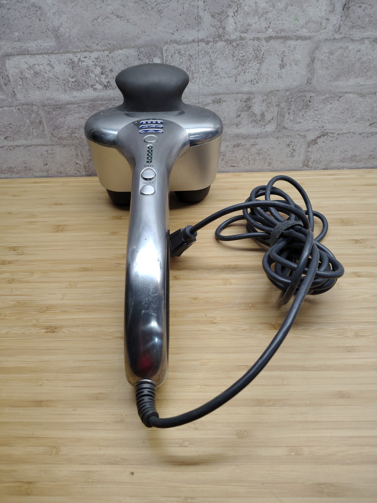 Brookstone Max BST-007 Dual Node 5 Speed 3Programs Full Body Percussion Massager