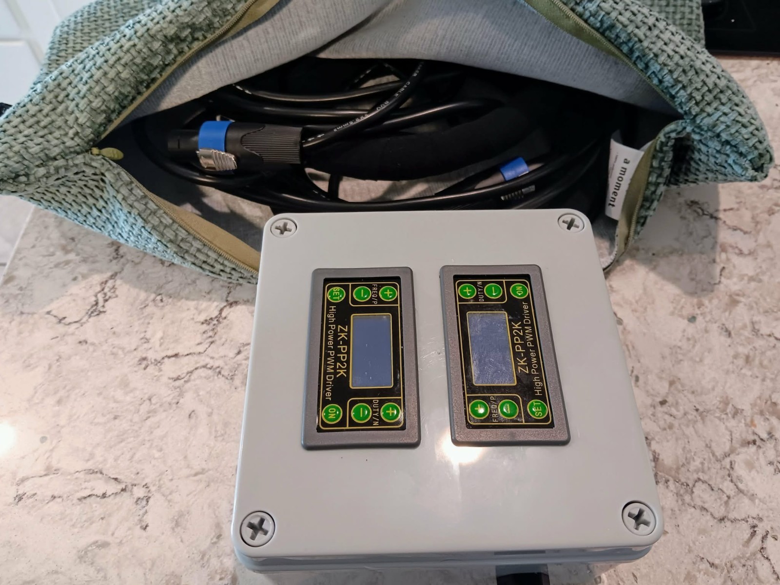 PEMF Therapy Device Dual Loops PRO40 | Pulsed Electromagnetic Field Device