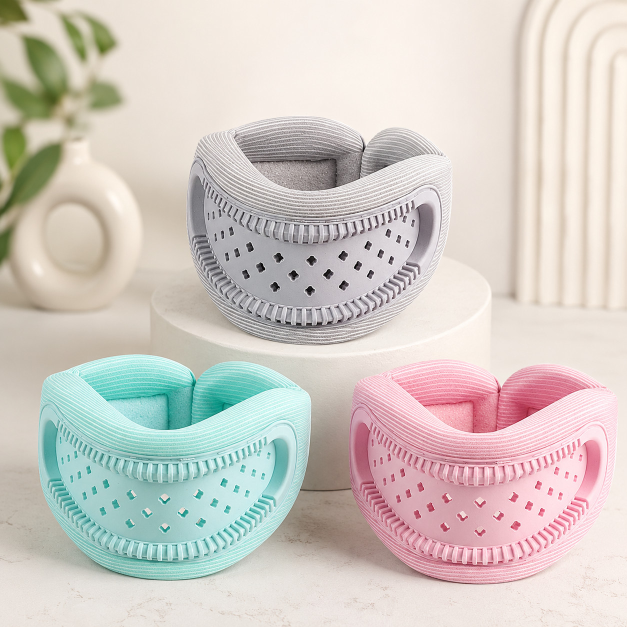 Adjustable Foam Neck Support Collar Soft Sponge Comfort Wrap Adult Unisex White