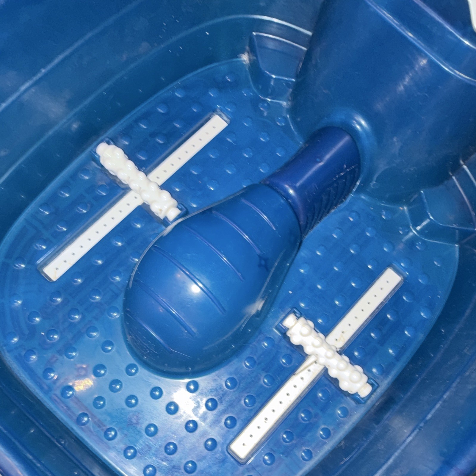 Conair Foot Bath Spa with Heat Function & Bubble Jets, Blue/White