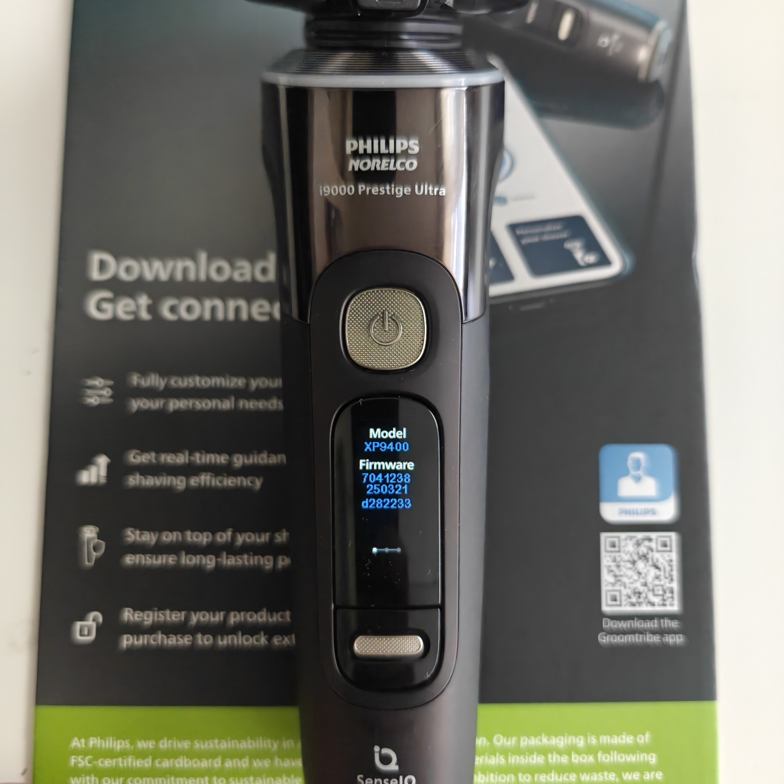 Philips Norelco i9000 Prestige Shaver XP9400 Open Box – UV Case