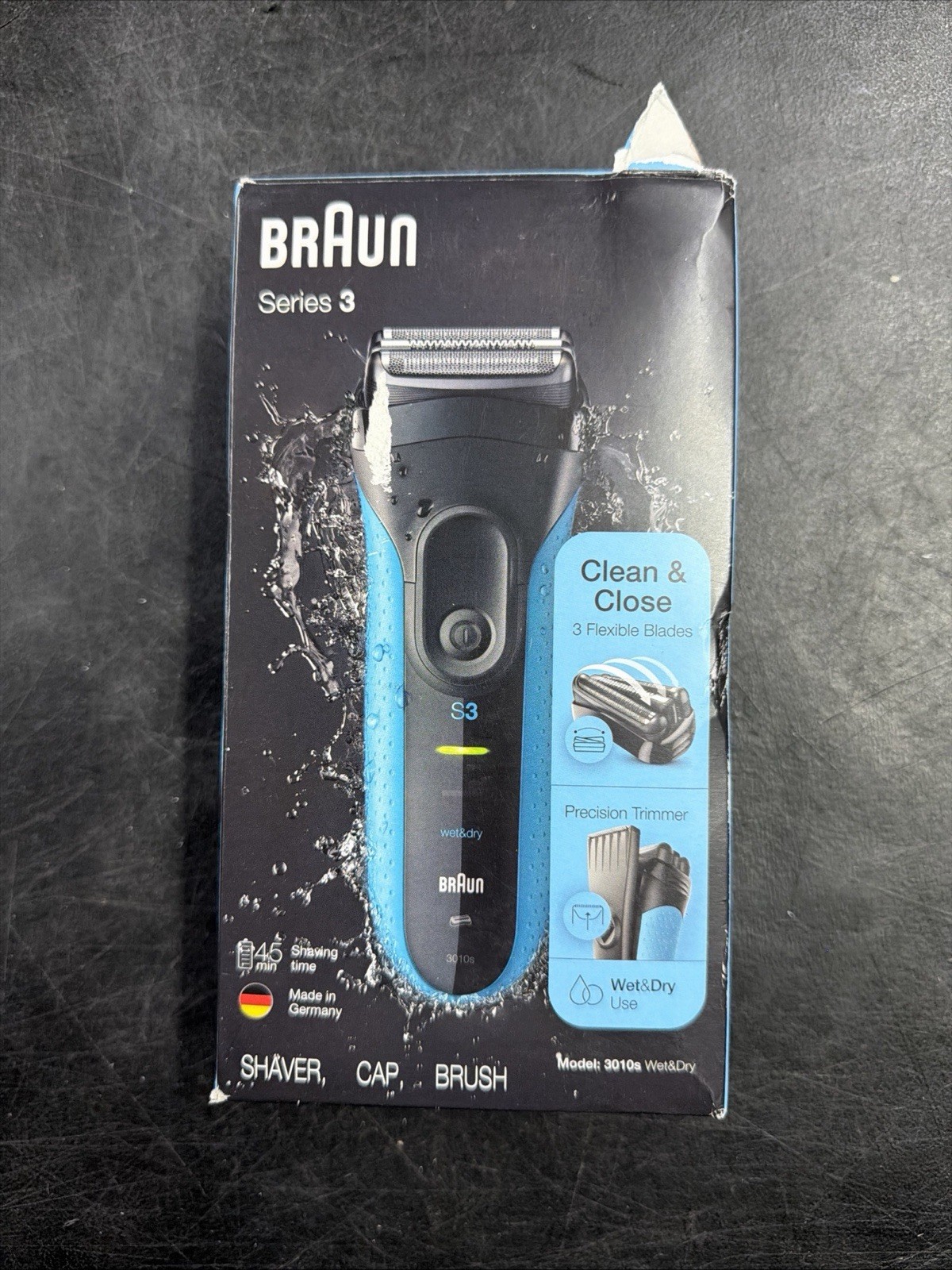 Philips Norelco Shaver 3900, Rechargeable Wet & Dry Electric Shaver *Packaging*