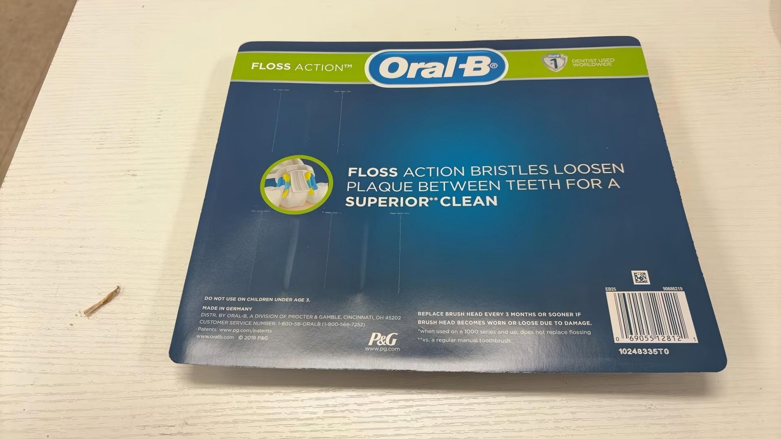 Oral-B Floss Action Replacement Brush Heads with Bacterial Protection 5 count