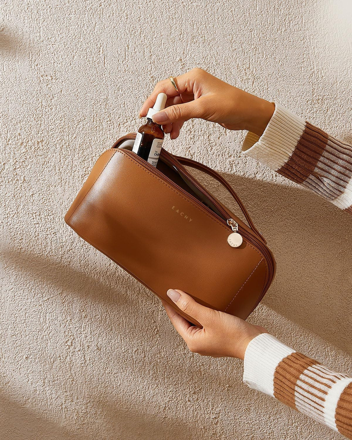 Medium Brown PU Leather Travel Makeup Bag with Organized Storage and Water-Resis