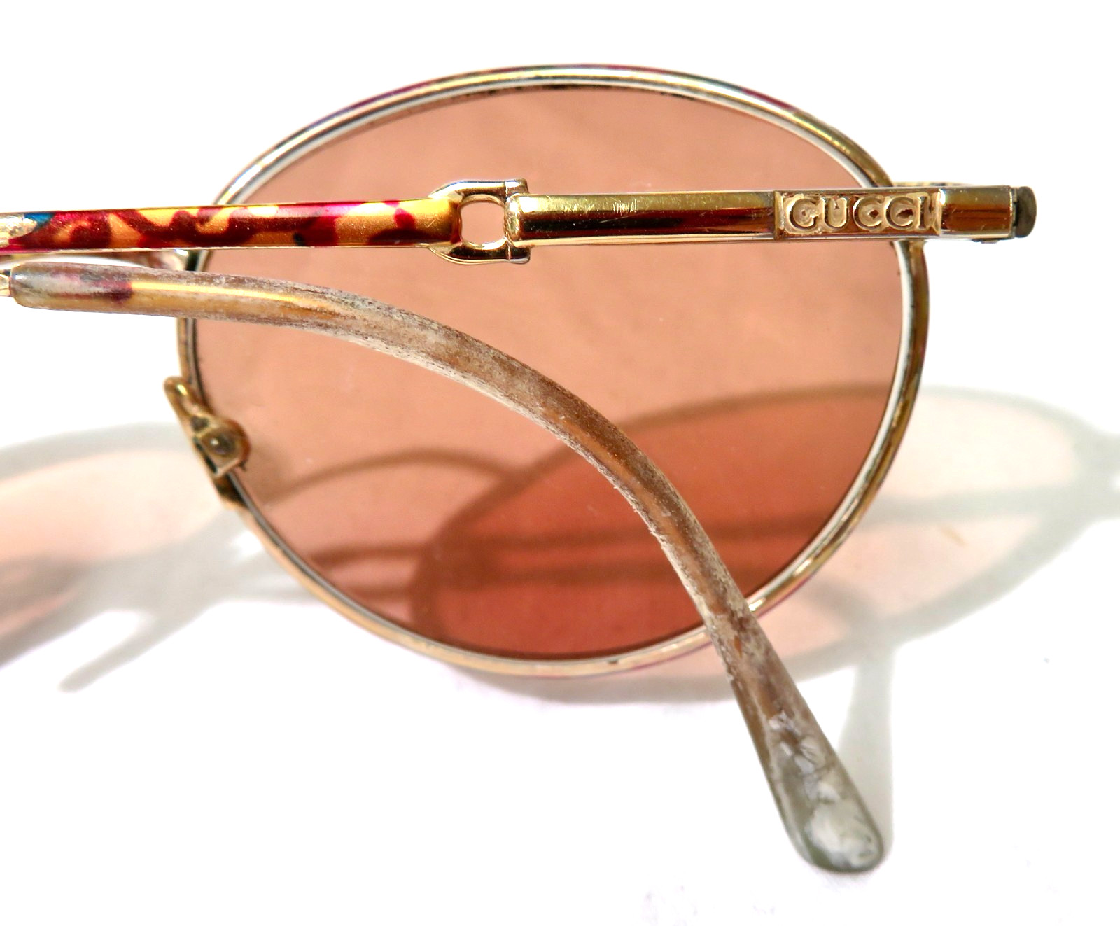 Gucci Eyeglass frame unknown model worn off Gold metal & multicolored eyewear
