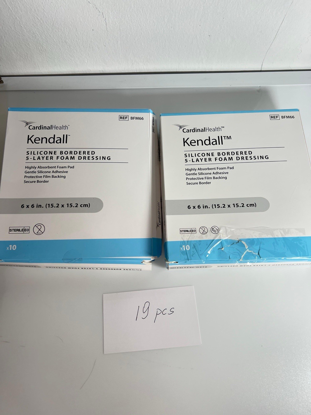 Cardinal Health Kendall 6×6 Silicone Bordered 5 Layer Dressing 19 Count BFM66