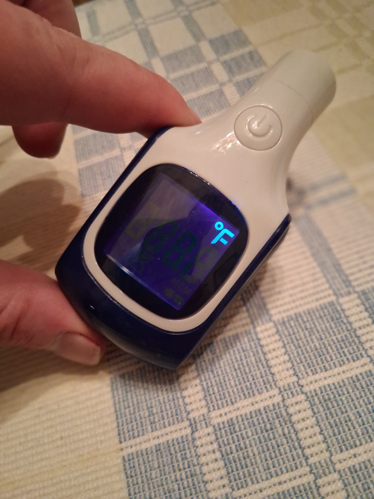 Digital Medical Thermometer with Digital Display, White/Blue
