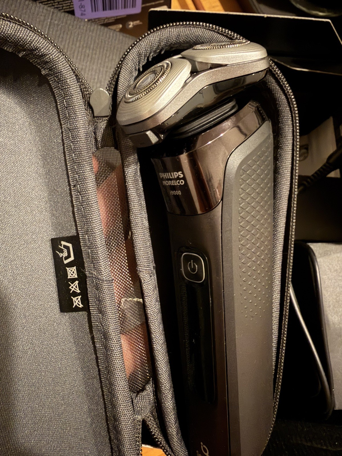 Philips Norelco Shaver i9000 Used