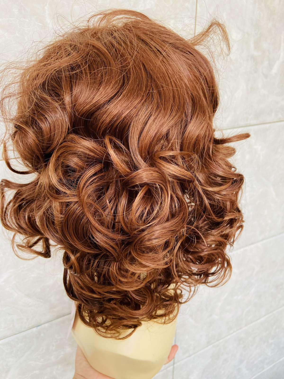 Medium Fluffy Wavy Auburn 33/30 Synthetic Hair Wigs Women Natural Fashion Wigs