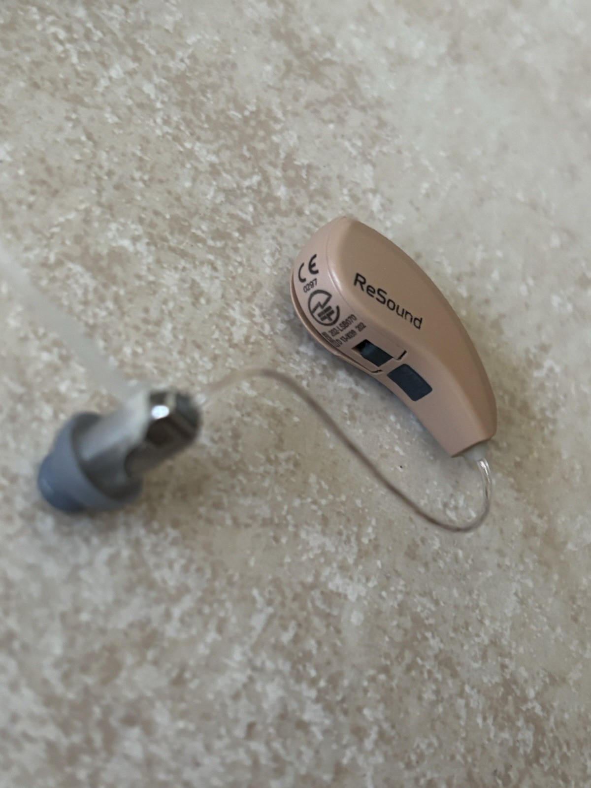 * UNTESTED * Resound Hearing Amplifier, Case, Brush & Expired Batteries (Parts)
