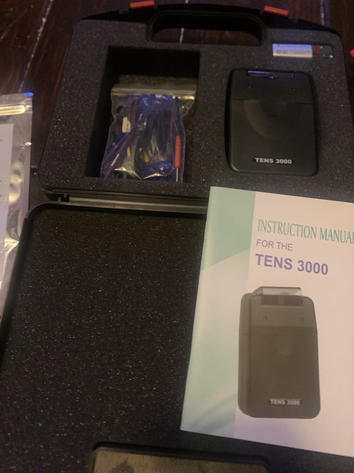 TENS 3000 Unit Muscle Stimulator Kit Electrodes Manual Cables Case 9V Medical