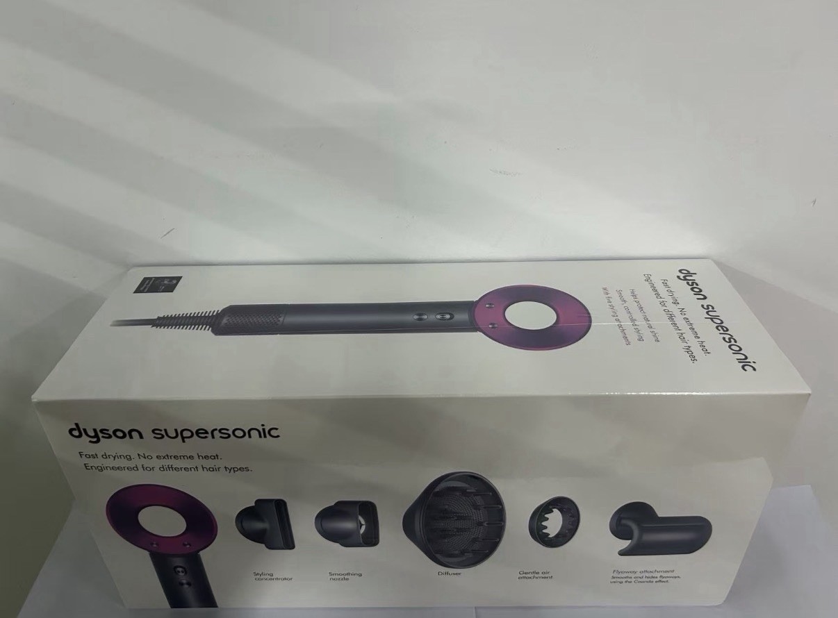 Dyson Supersonic Hair Dryer Black/Purple w/ Diffuser Attachments & Box