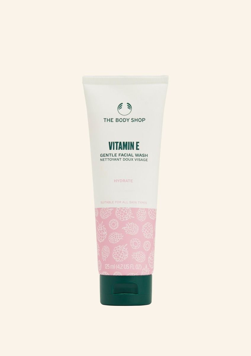 The Body Shop Vitamin E Gentle Facial Wash| Hydrating Face Cleanser Vegan | 300g
