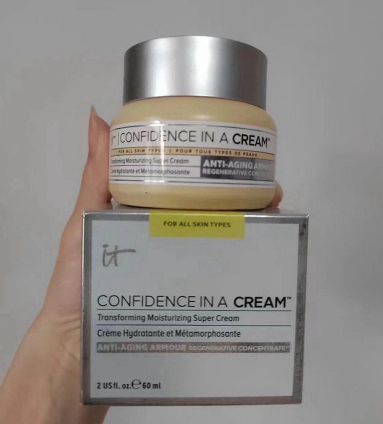 New In Box IT Cosmetics Confidence in a Cream 60ml Hydrating for All Skin Types