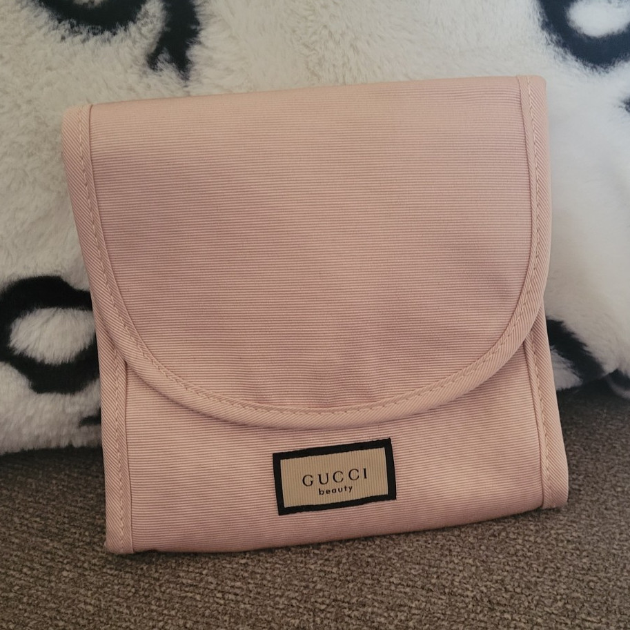 GWP Gucci Pink Folding Fabric Makeup Bag – Foldable Cosmetic Storage Case