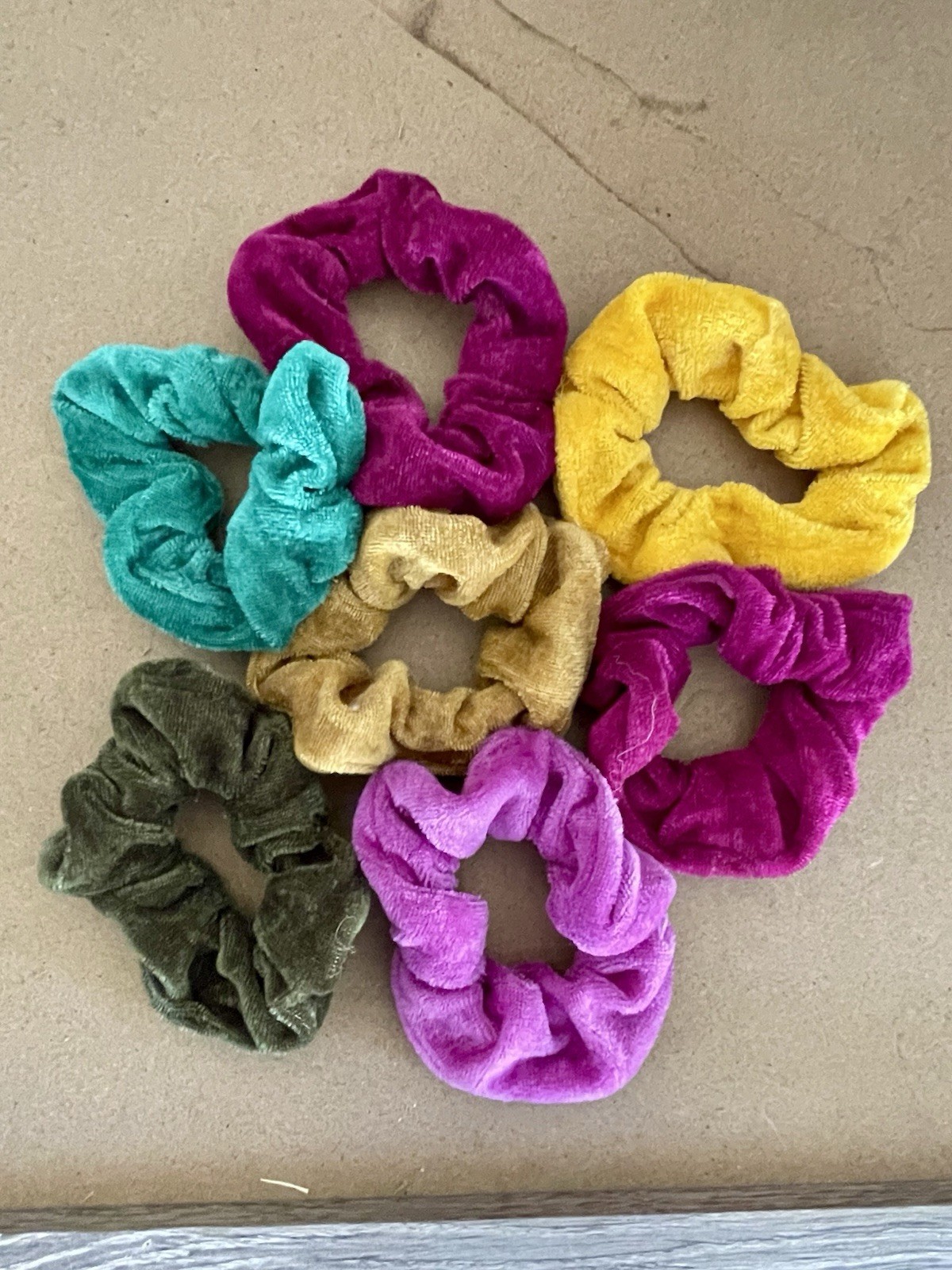 Lot of 7 Multicolor Velvet Fabric Scrunchies Hair Ties, Elastic, Round