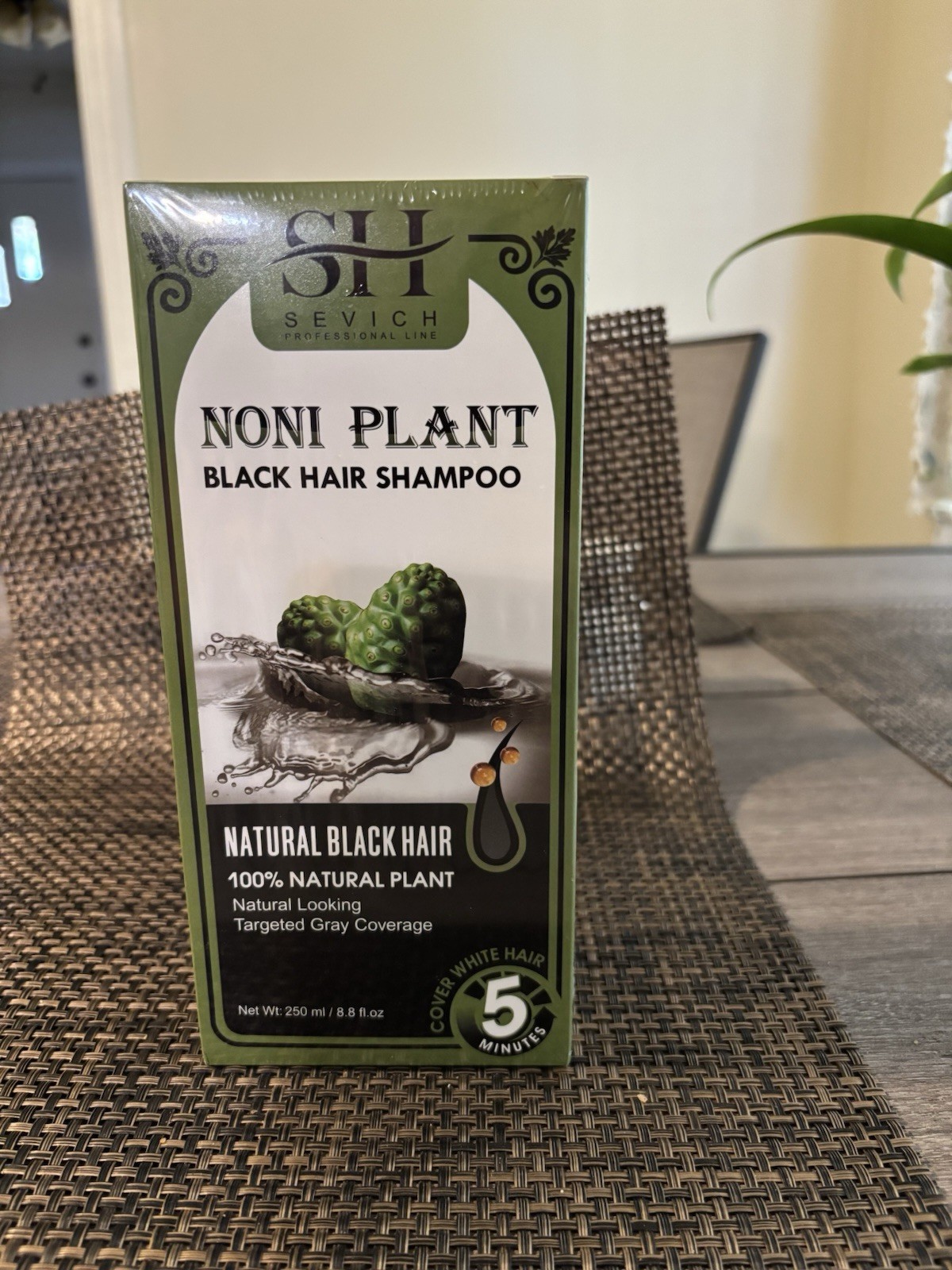 Black Hair Dye Shampoo 250ml Natural Instant Hair Color Shampoo Plants Essence