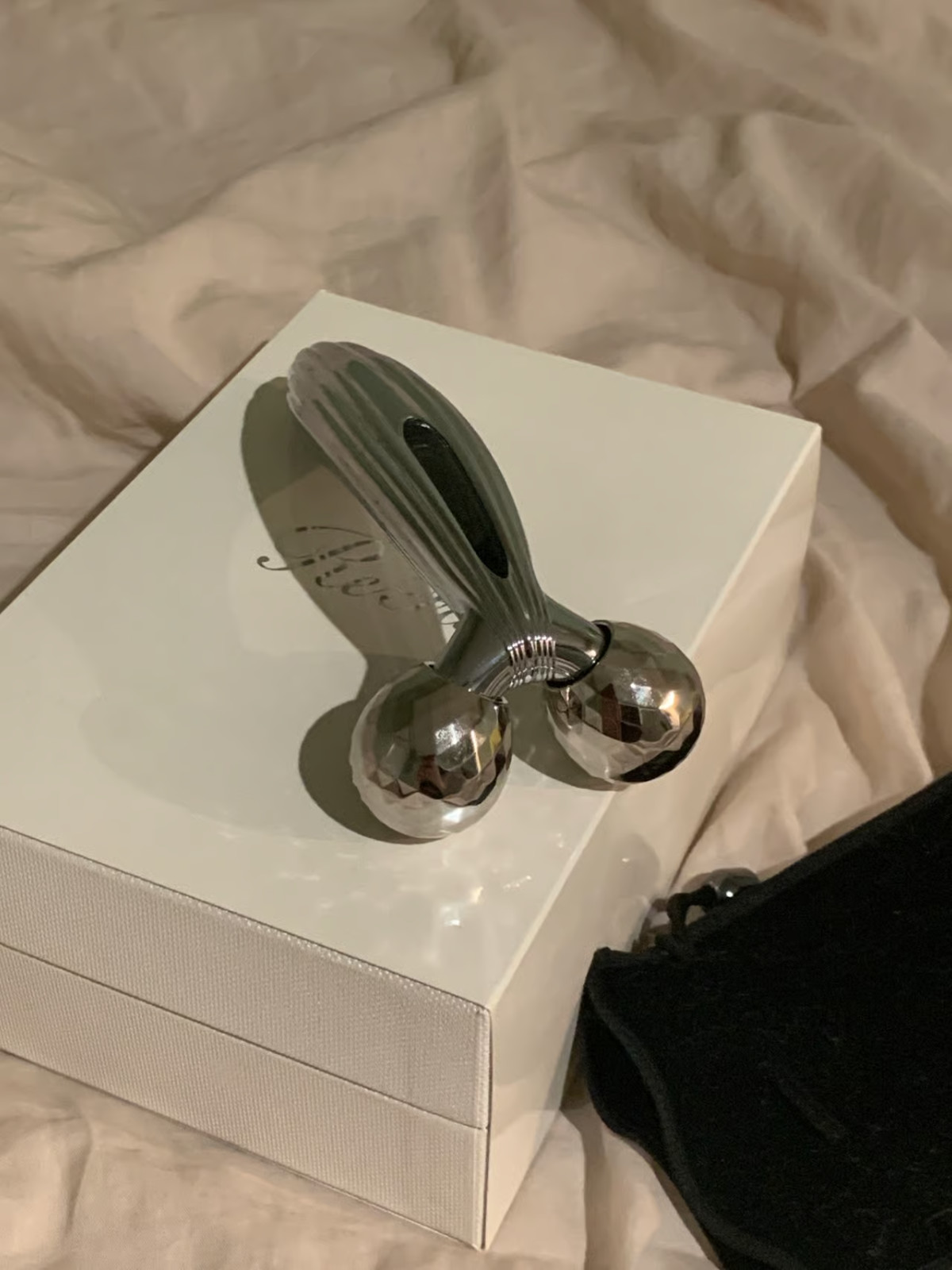 ReFa CARAT RAY FACE RF-RF2121B Facial Microcurrent Face Roller. Made In Japan