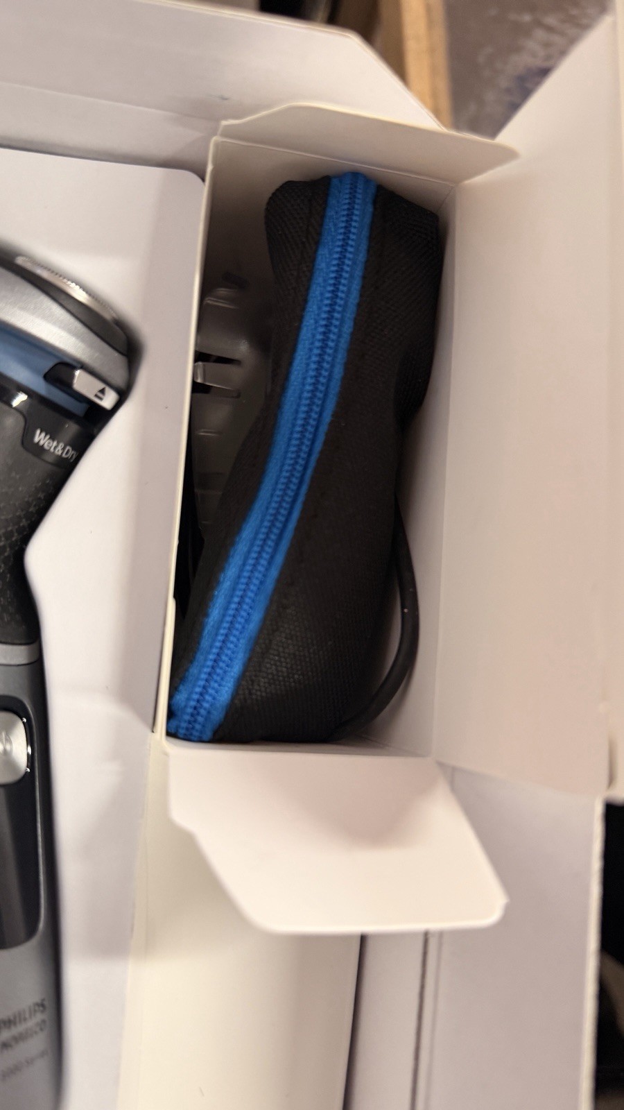 Philips Norelco 3900 Electric Shaver, Storm Blue