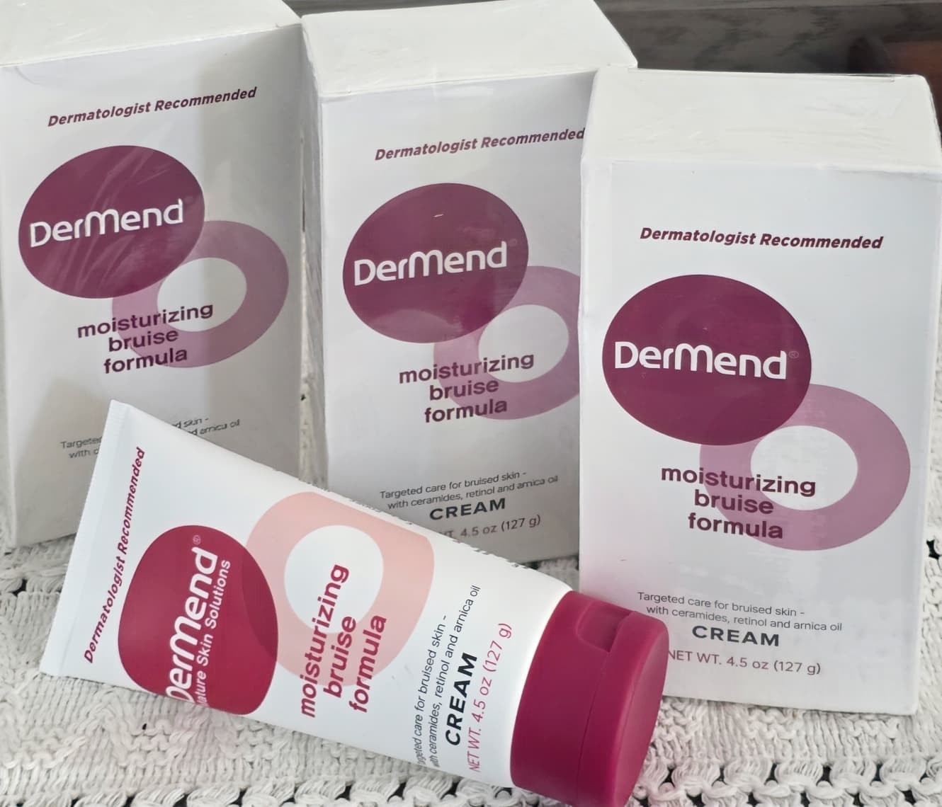 dermend moisturizing bruise formula cream 4.5 oz Exp 5/28