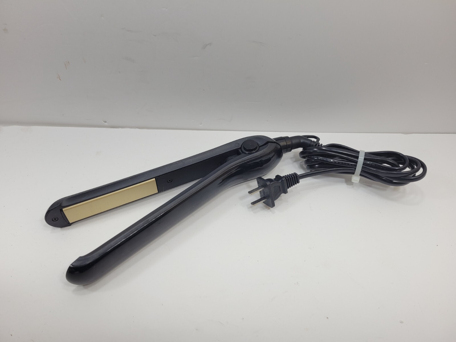 Flyco FH6812 Professional Black Ceramic Hair Straightener Electric Flat Iron Dry