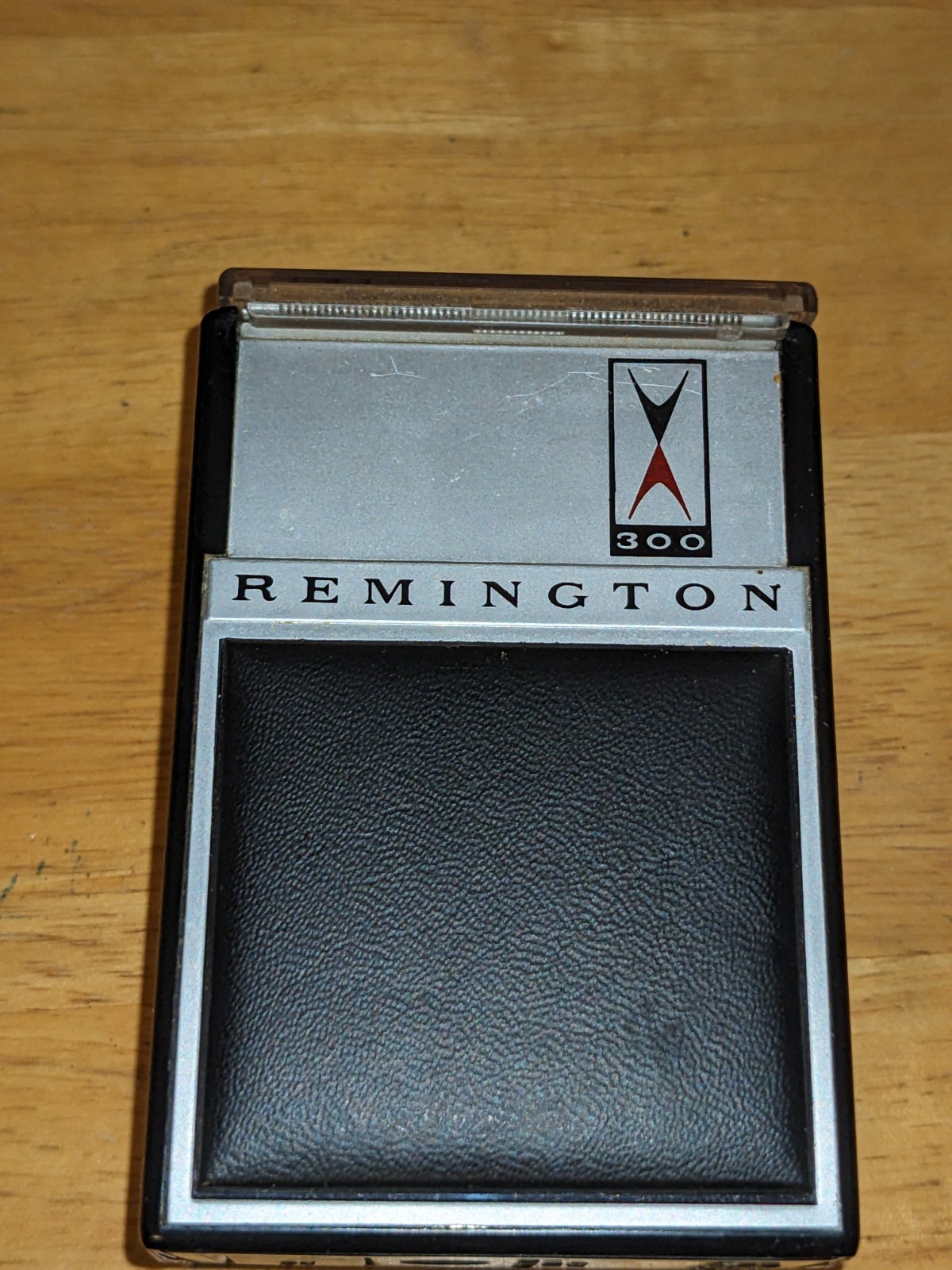 VTG Lot Of 3 Remington Micro Screen Foil Razor Shavers, 1 Rem 300, Wahl Clipper.