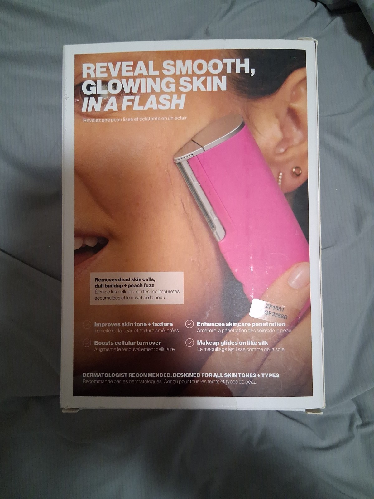 DERMAFLASH Luxe+ Sonic Facial Dermapelling + Peach Fuzz Removal Device POP PINK