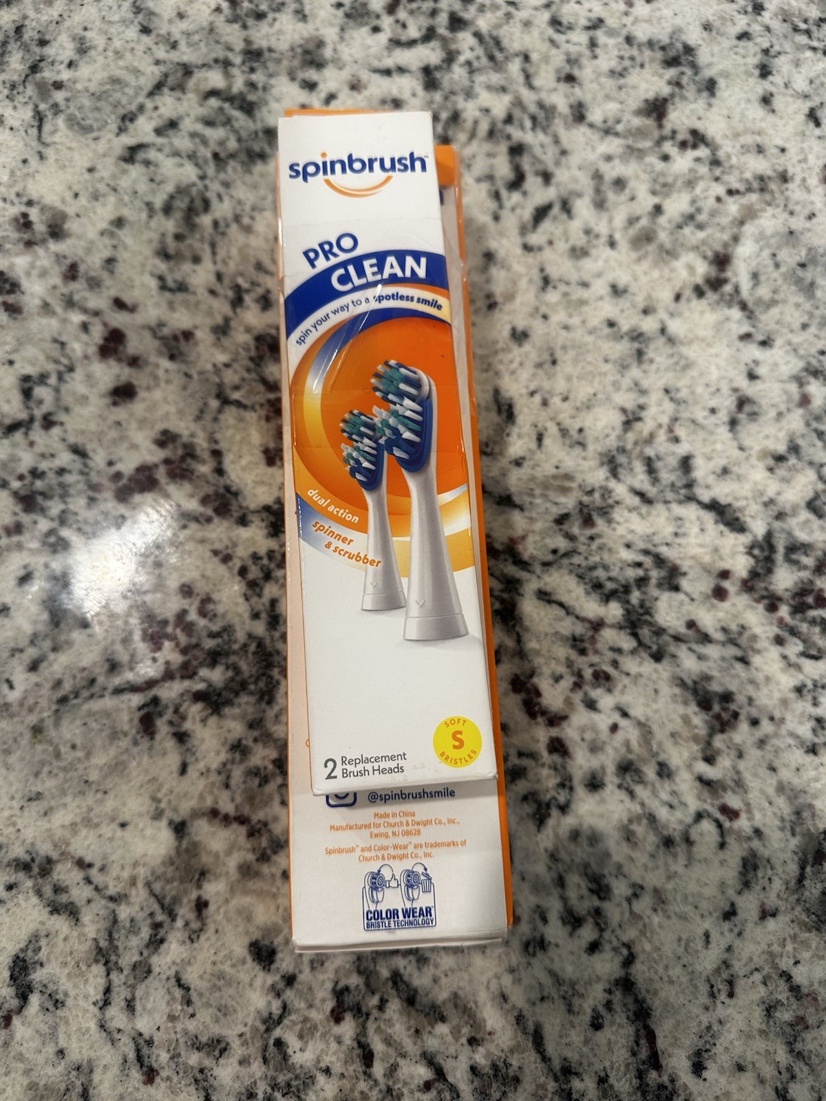 Spinbrush Pro Whiten Battery Toothbrush Soft + Pro Clean 2 Replacement Heads