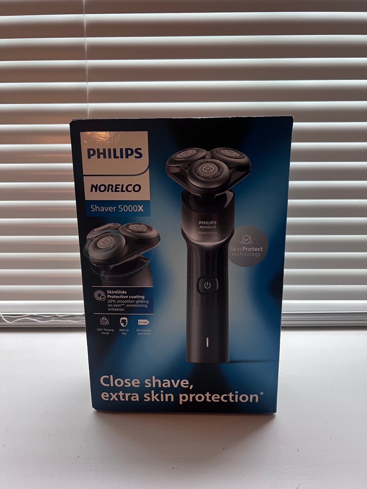 Philips Norelco Shaver 5000X Rechargeable Wet & Dry Shaver