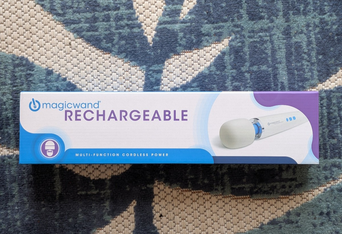 Hitachi Magic Wand Hv-270 Rechargeable Vibrating Cordless Personal Massager NEW