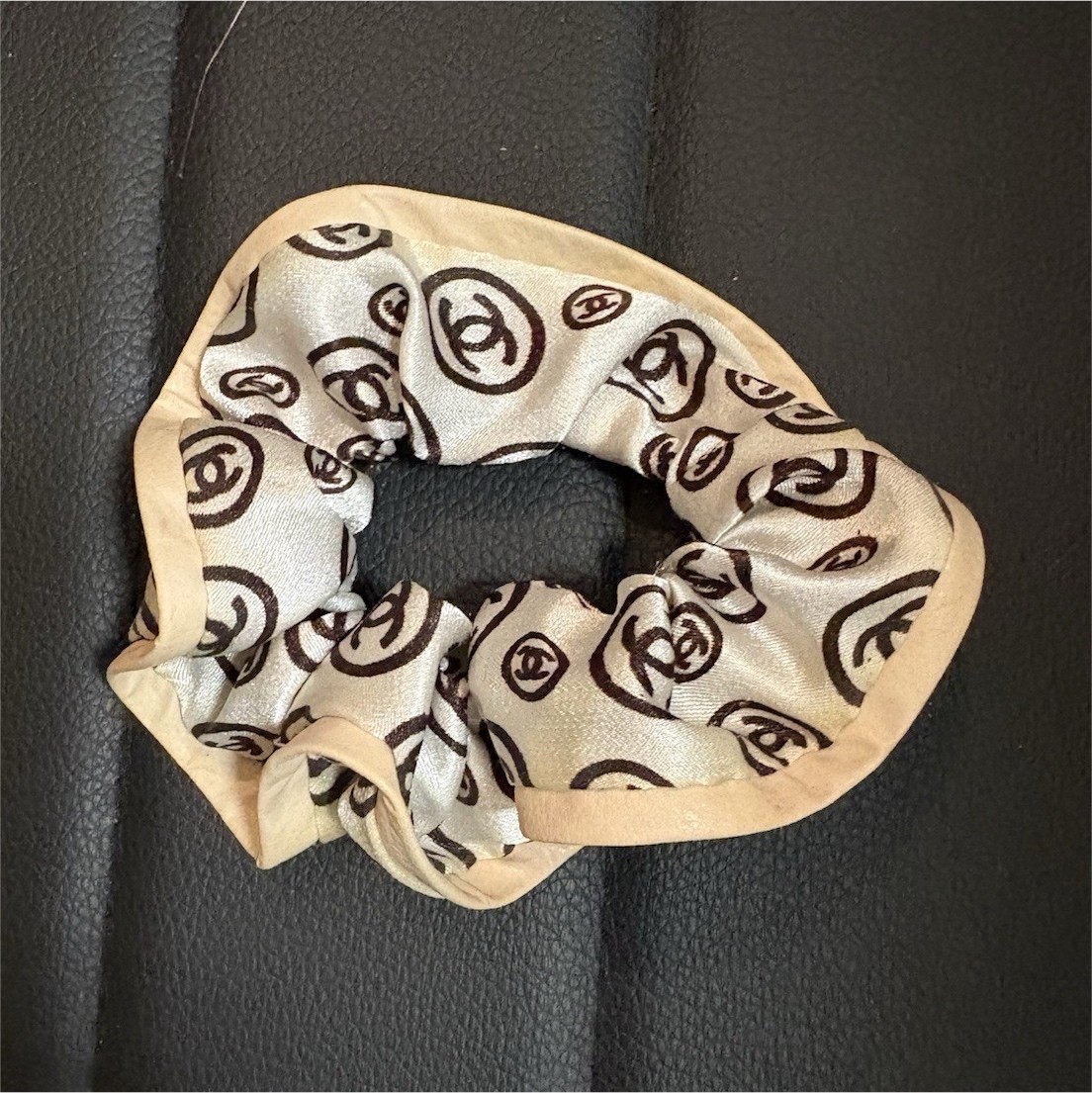 Beige & Black Fabric Scrunchie Hair Tie With Scarf, 4.5 in, Round