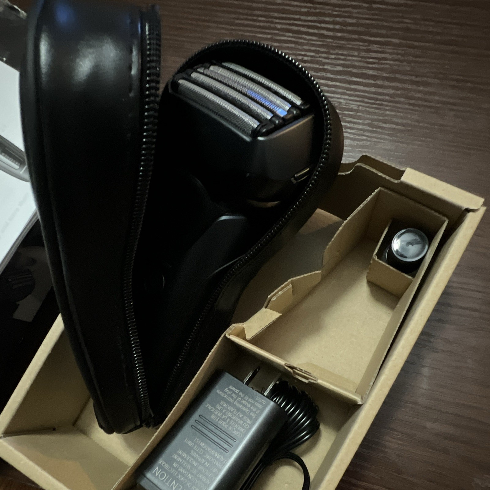 Panasonic ES-LV67-A Men’s Facial Foil Shaver, Wet/Dry Rechargeable, Black