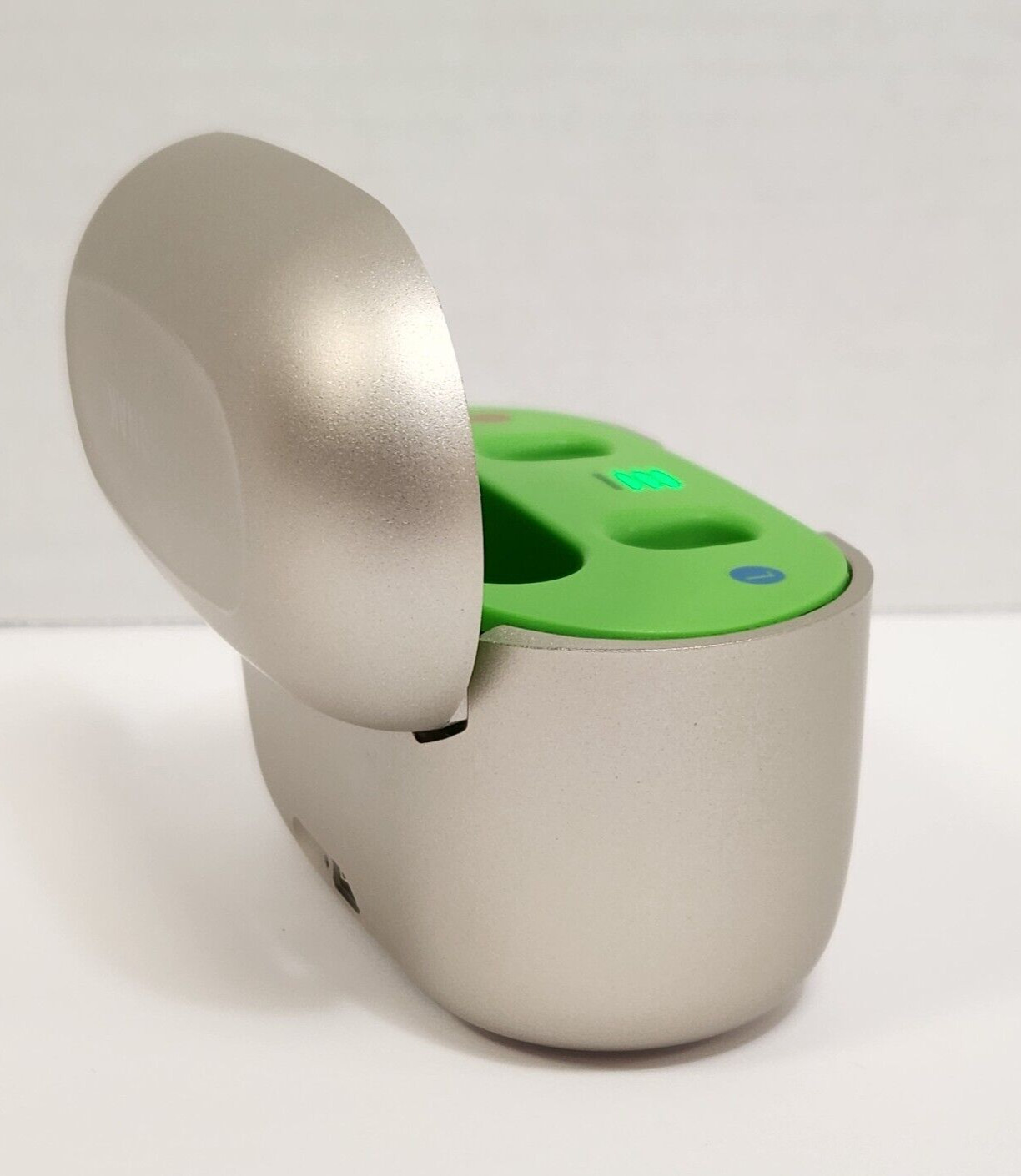 Phonak Charger Case Go Great Deal!!