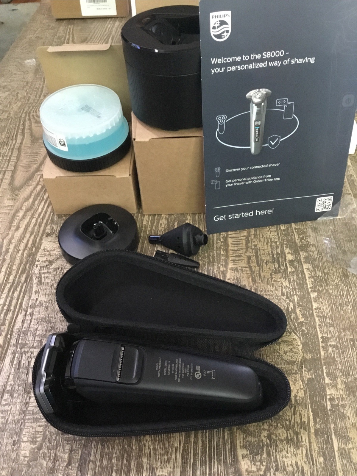 Philips Norelco Shaver 8000 Electric Shaver Wet & Dry SenseIQ Open Box