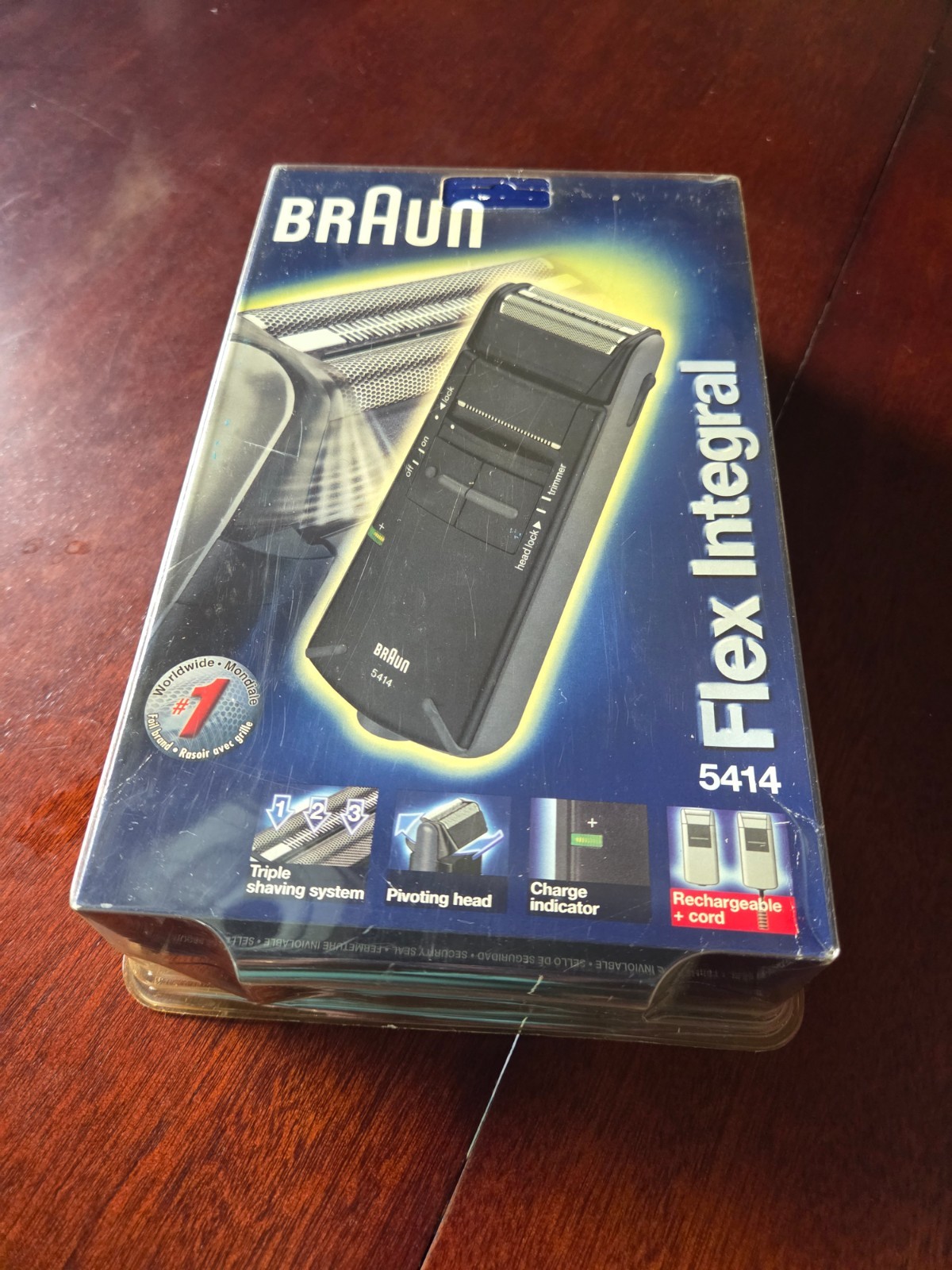 NEW Braun Men’s Electric Razor with Pivoting Head Model 5414 Rechargeable