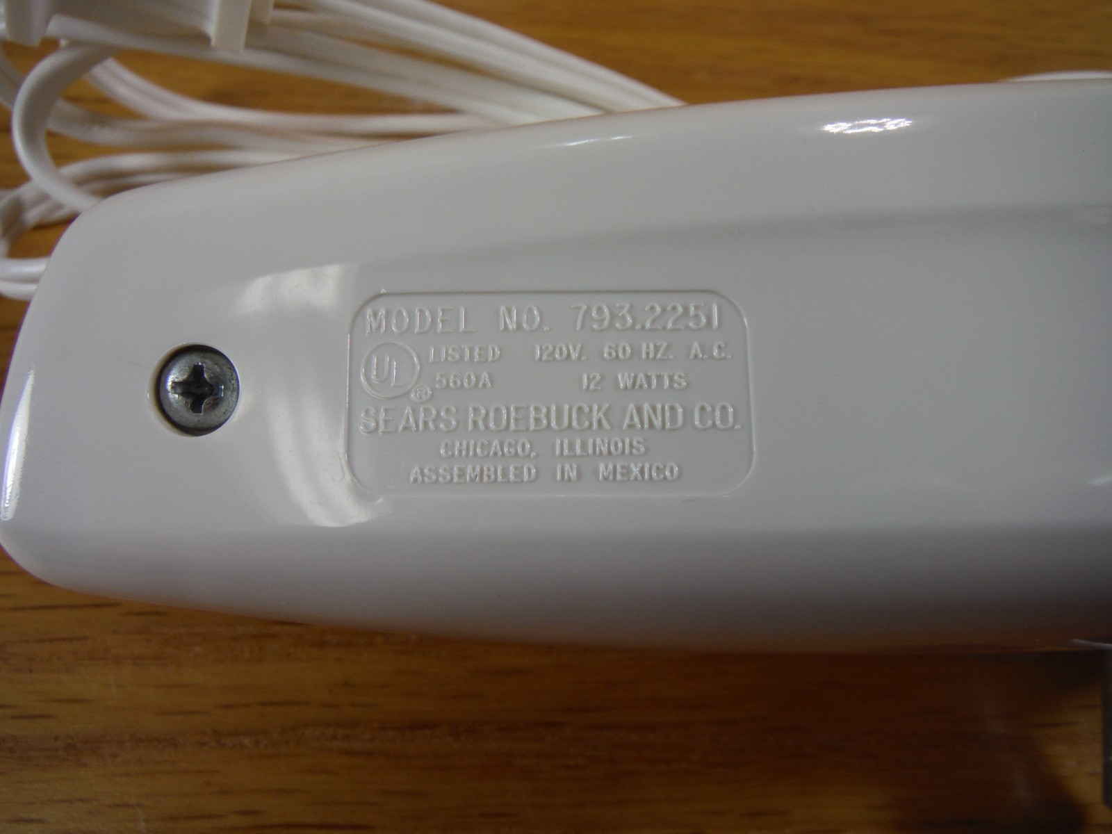 Vintage Sears Massager 793.2251 12 Watts 2 Speed w/ 3 Attachments Tested