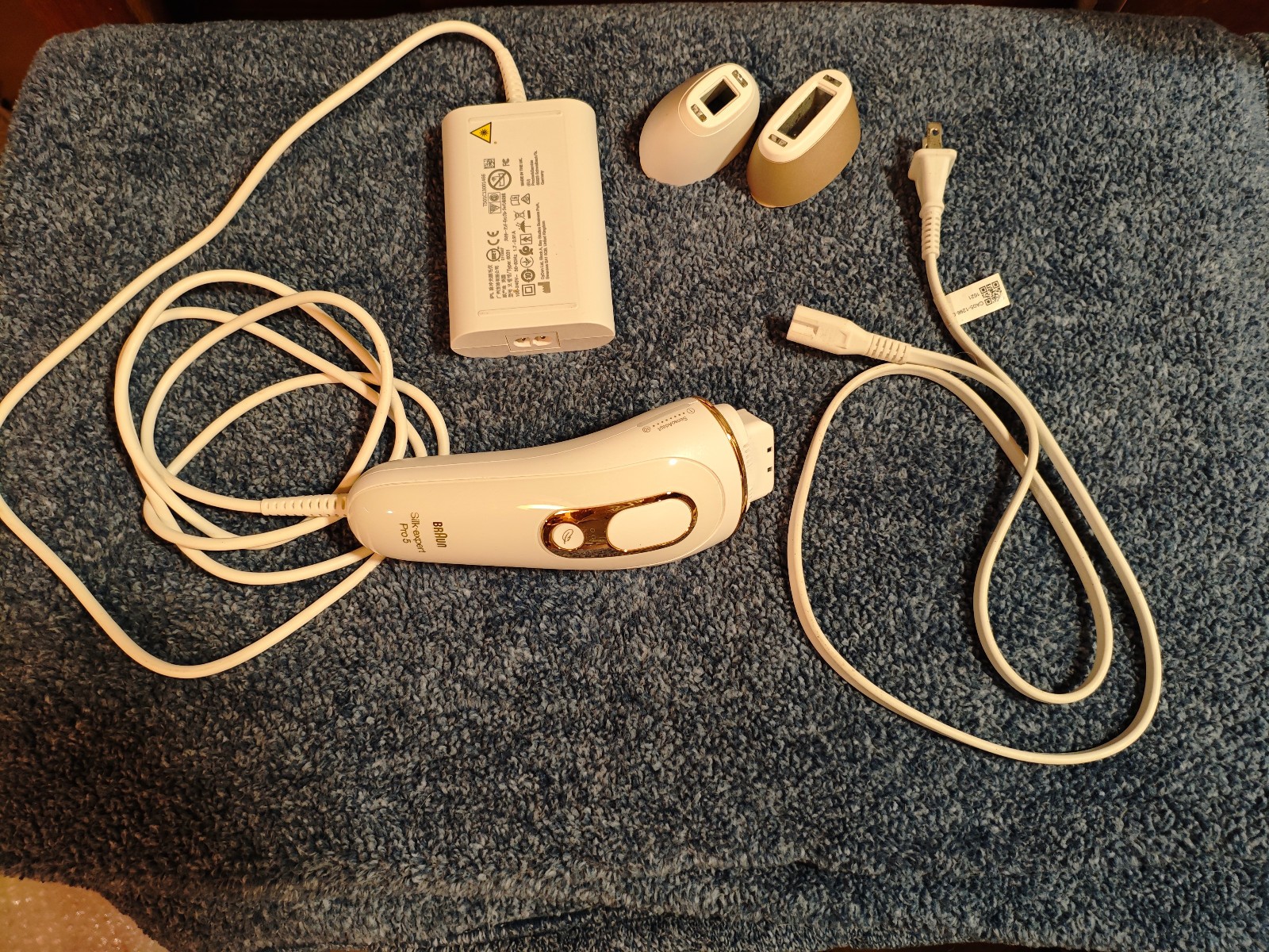 Braun Silk-expert Pro 5 PL5137IPL Hair Removal System – no box – Works!