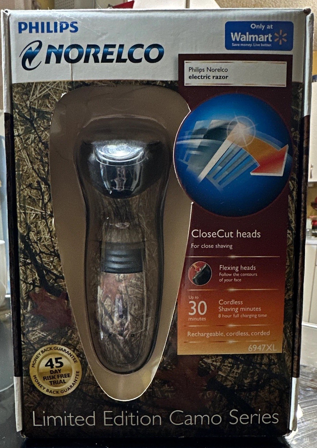 Philips Norelco 6947XL/41 Camo 3-Head Rotary Cordless Rechargeable Shaver
