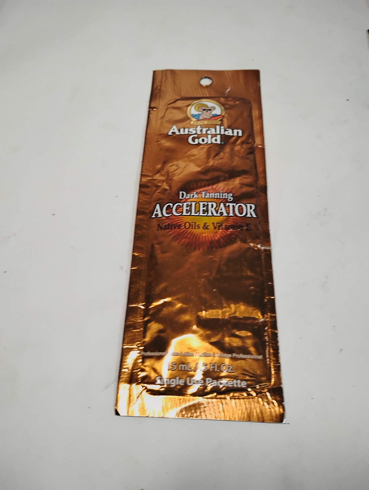 Lot of 25 Australian Gold Dark Tanning Accelerator Single Use Packets – 0.5floz