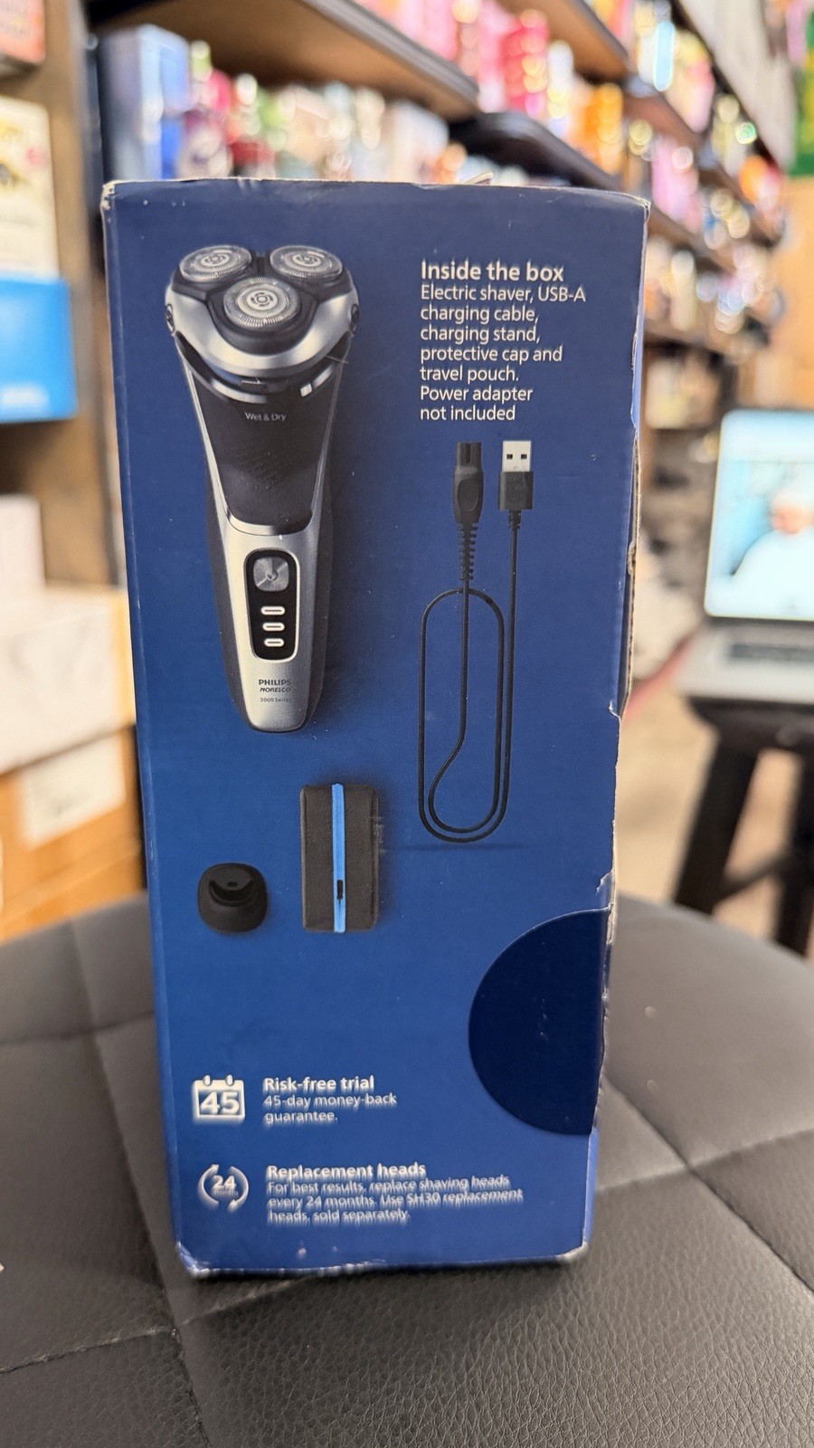 Philips Norelco 3900 Electric Shaver, Storm Blue
