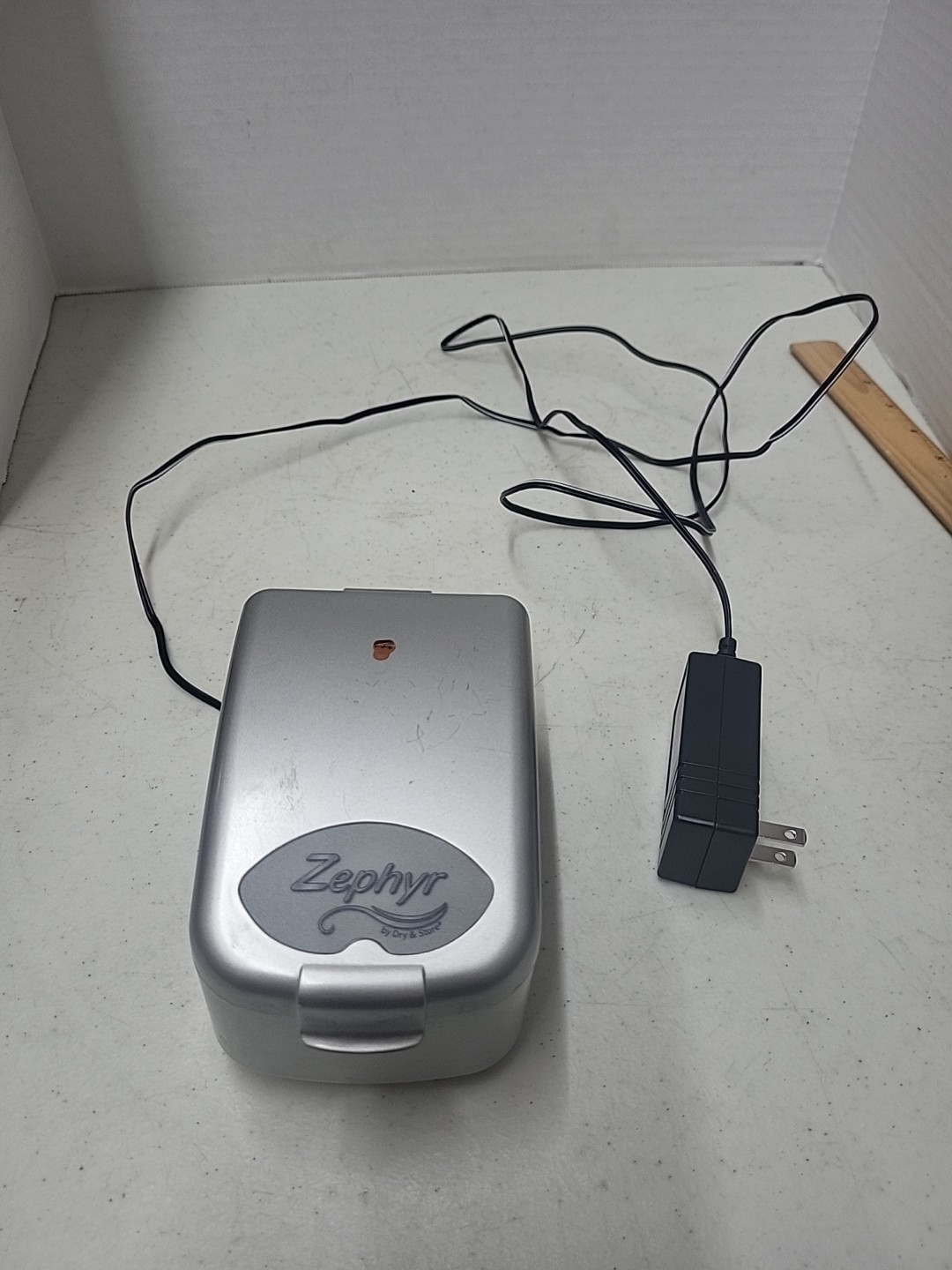 Zephyr by Dry & Store Hearing Aid Dryer and Storage