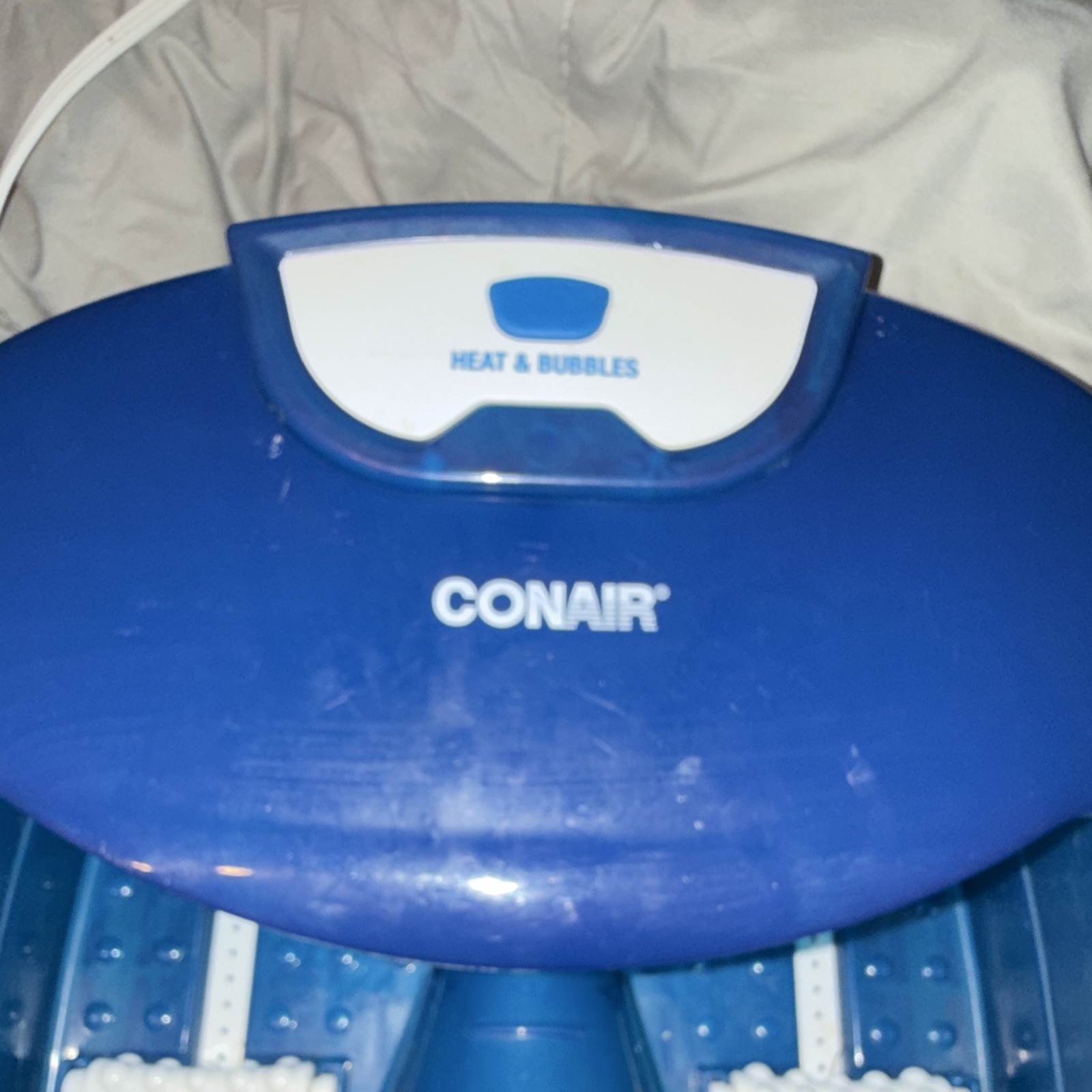 Conair Foot Bath Spa with Heat Function & Bubble Jets, Blue/White