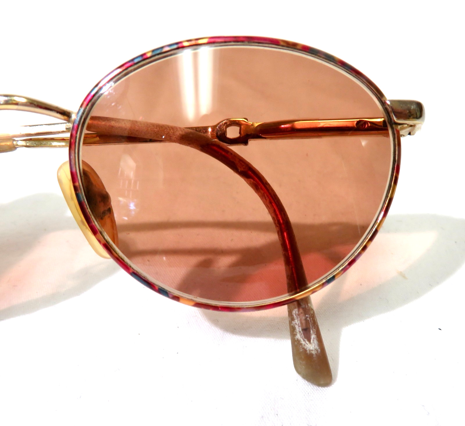 Gucci Eyeglass frame unknown model worn off Gold metal & multicolored eyewear