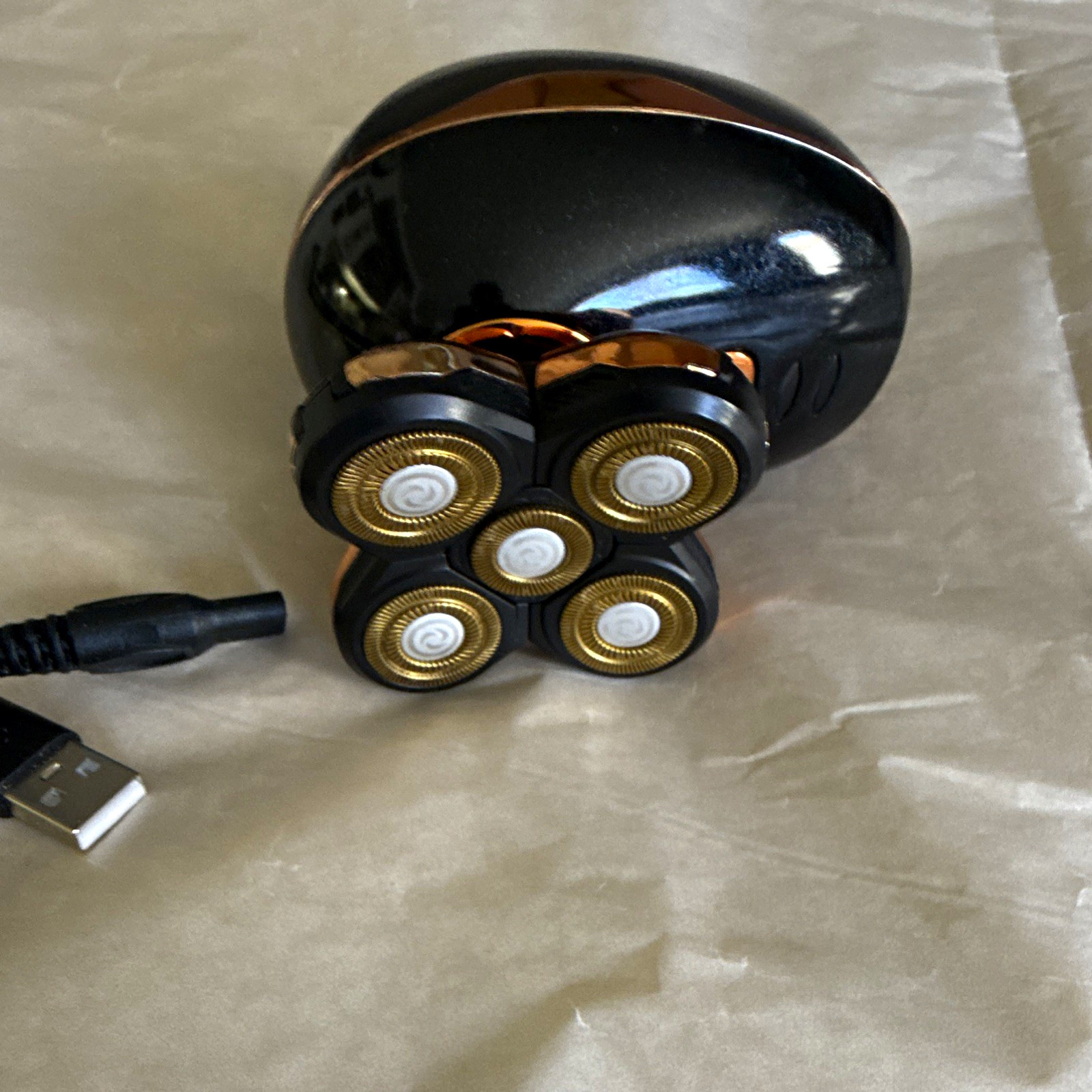 Gertzy JK-959 Men’s 5-Head Rotary Facial Shaver USB Rechargeable Black/Gold