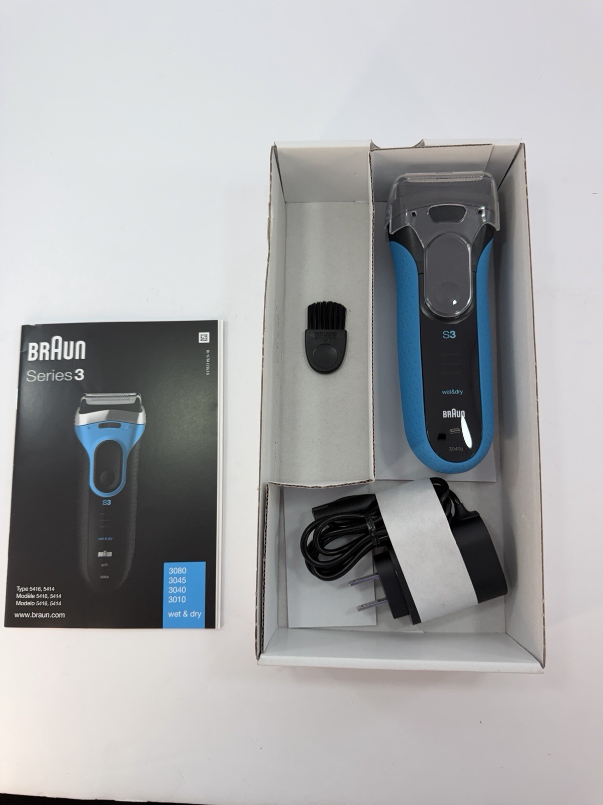 Braun Series 3 ProSkin Electric Shaver Wet & Dry Rechargeable Razor Open Box