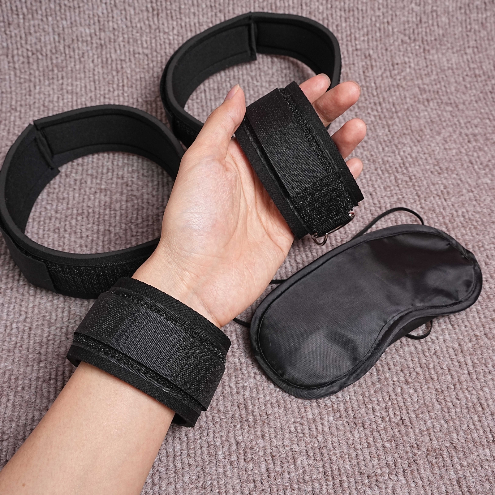 Bed Restraint Bondage Set Harness Handcuffs Ankle Wrist Cuffs Adult Couples BDSM