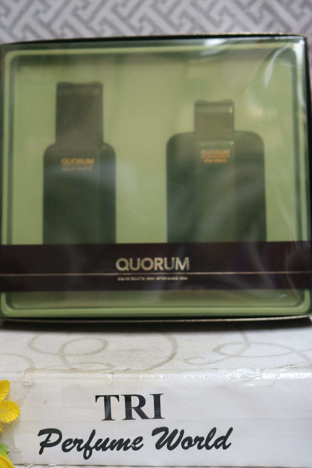 Quorum ANTONIO PUIG SPAIN Copyright 2003 Men Spray 3.4 oz. EDT + After Shave 3.4