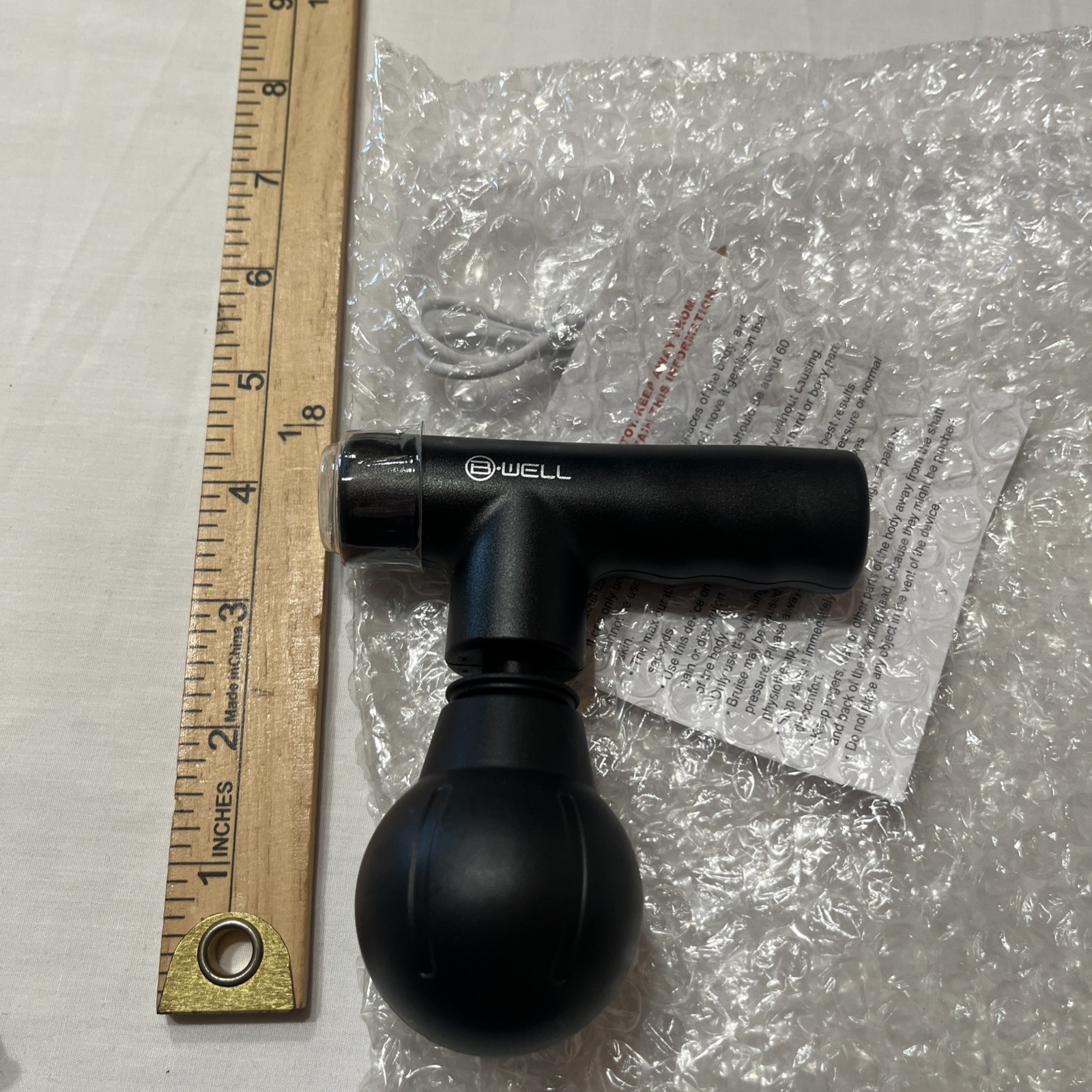 B-WELL Portable Handheld Mini Vibrating Massager USB Charging Black