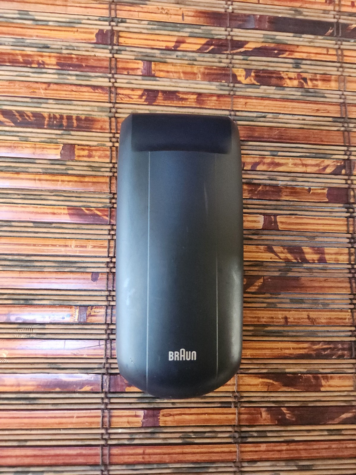 BRAUN 8985 SHAVER, CLEAN, NEEDS NEW BATTERIES, SHAVER/CASE ONLY, MADE IN GERMANY